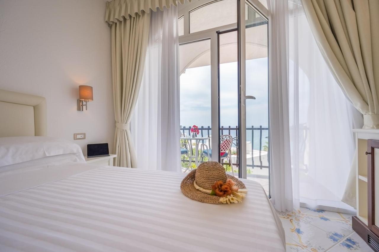 Grand Hotel Le Rocce Gaeta Exteriér fotografie