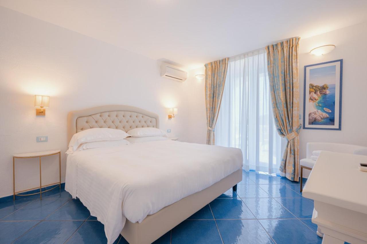 Grand Hotel Le Rocce Gaeta Exteriér fotografie