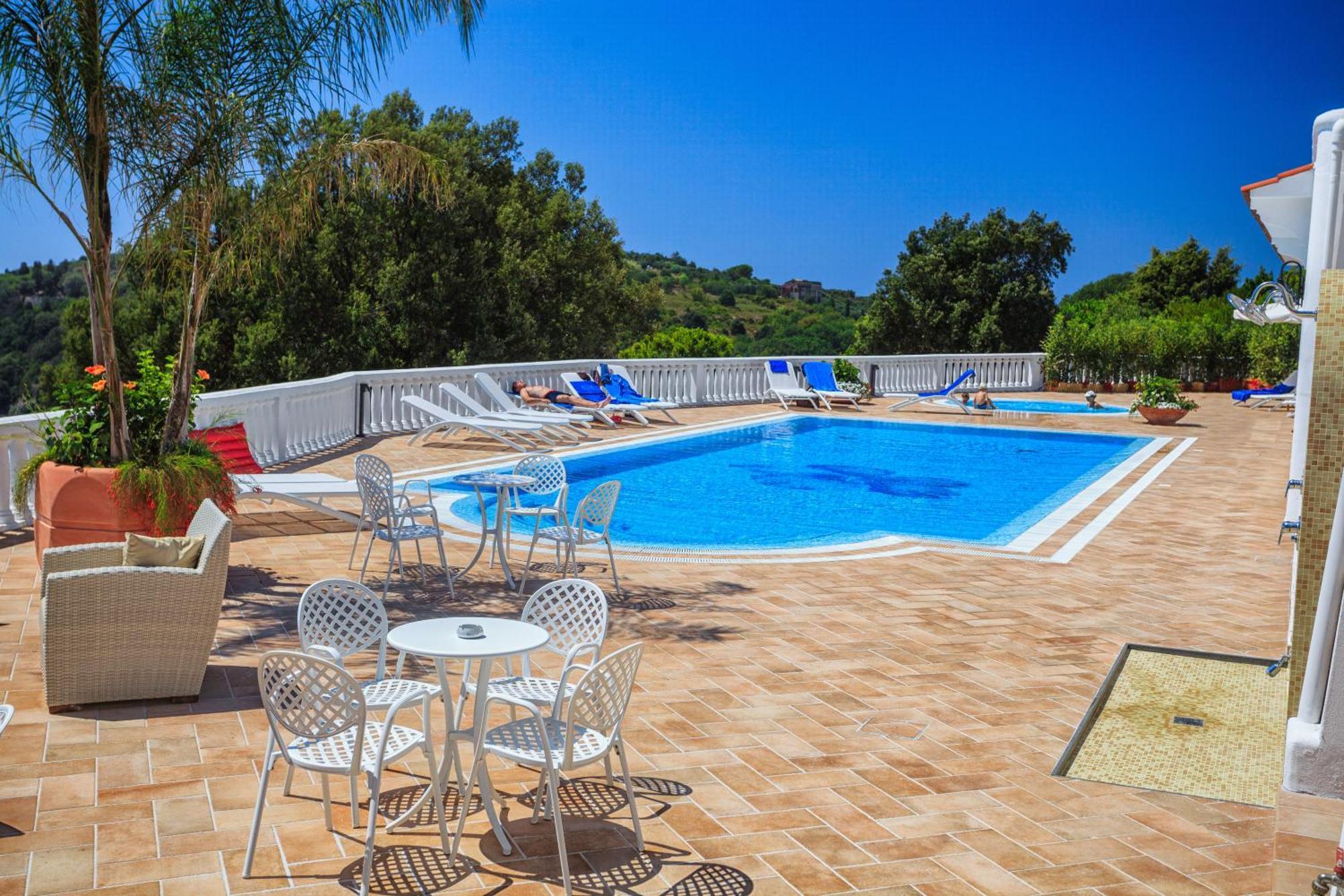 Grand Hotel Le Rocce Gaeta Exteriér fotografie